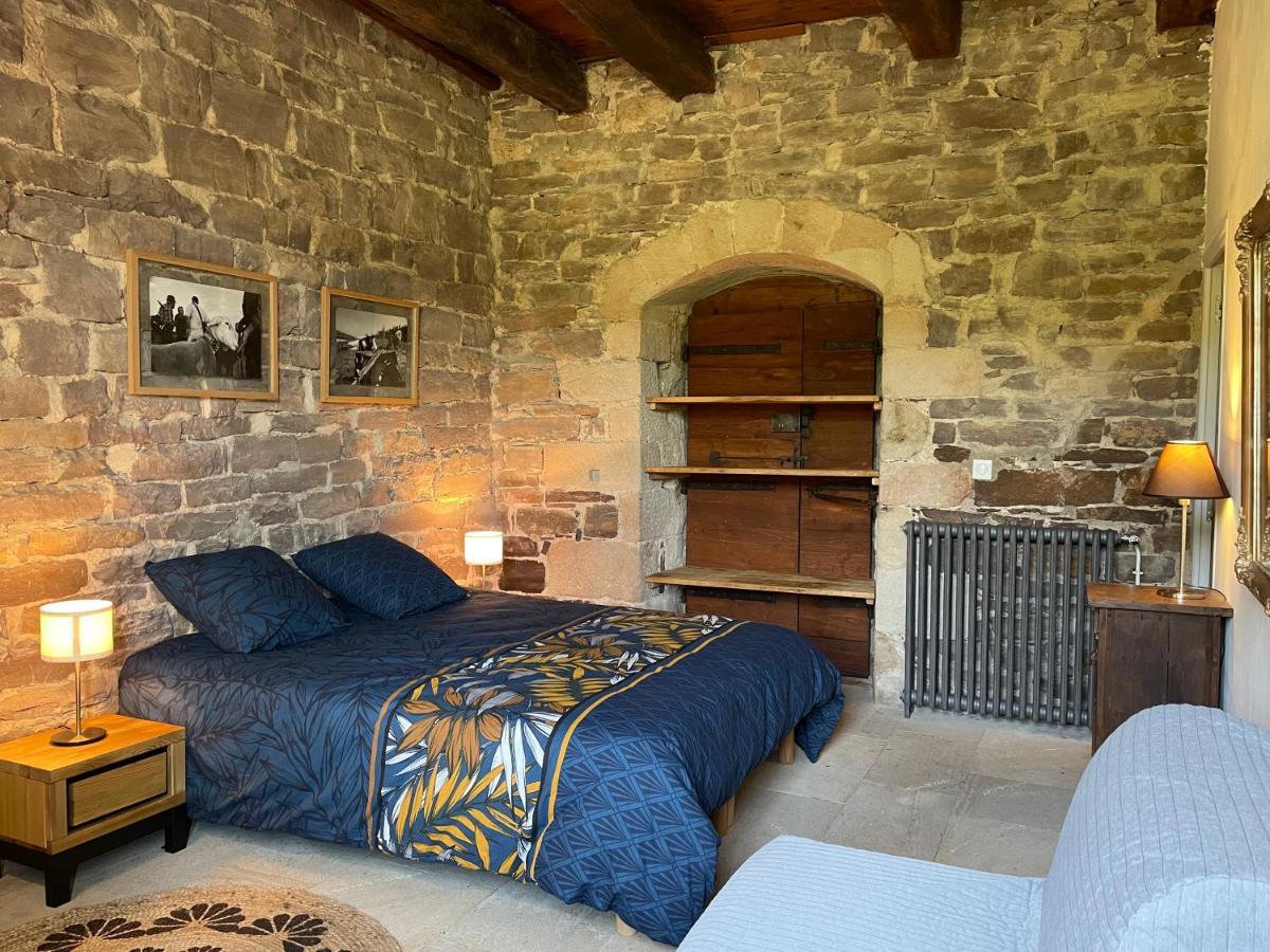 Marnhagues-et-Latour Chateau De Latour Sur Sorgue מראה חיצוני תמונה