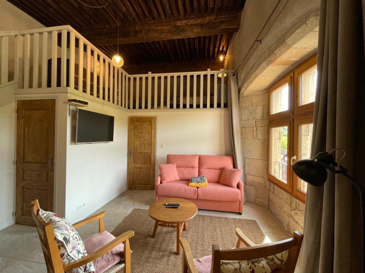 Marnhagues-et-Latour Chateau De Latour Sur Sorgue מראה חיצוני תמונה