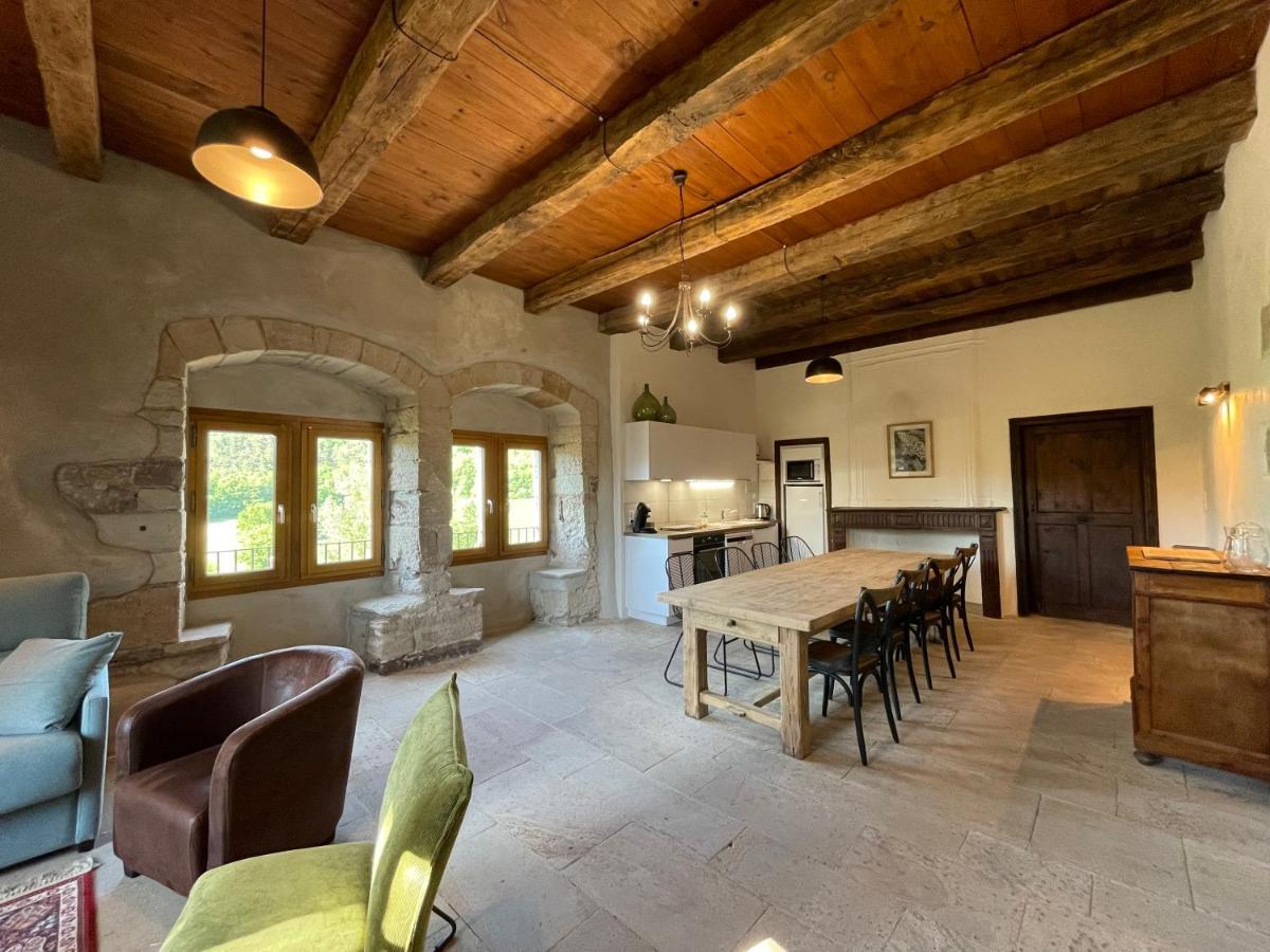 Marnhagues-et-Latour Chateau De Latour Sur Sorgue מראה חיצוני תמונה