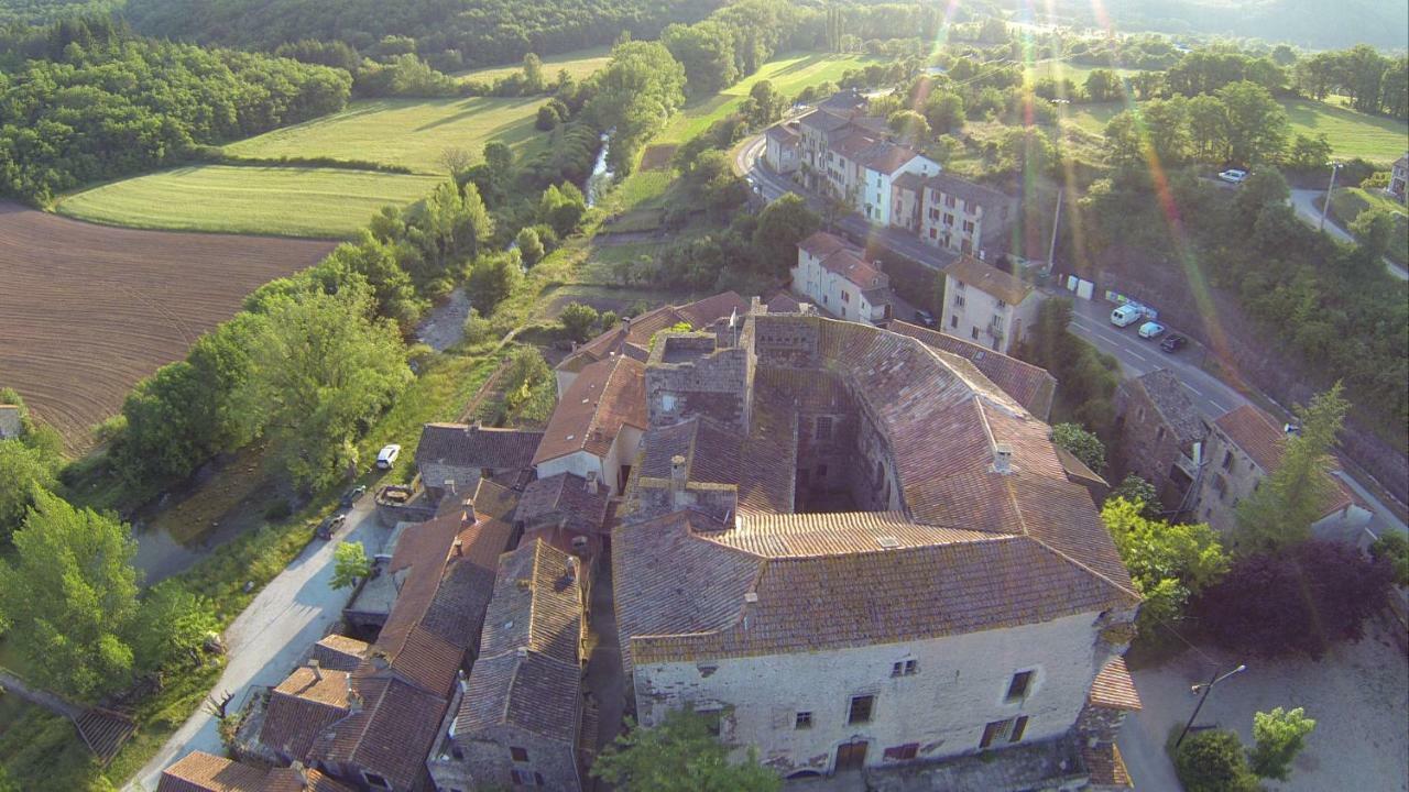 Marnhagues-et-Latour Chateau De Latour Sur Sorgue מראה חיצוני תמונה
